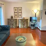 Apartamento Punta Est - Quadri Antares Giardino & Piscina *