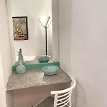 Apartamento Punta Est - Quadri Antares Giardino & Piscina *