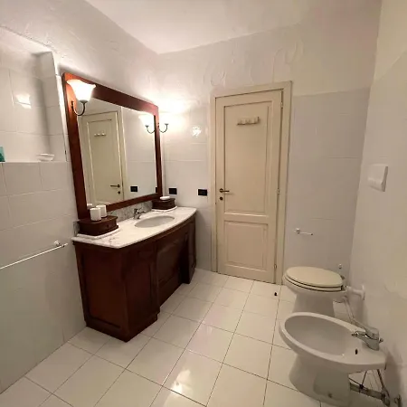 Punta Est - Quadri Antares Giardino&piscina Appartamento