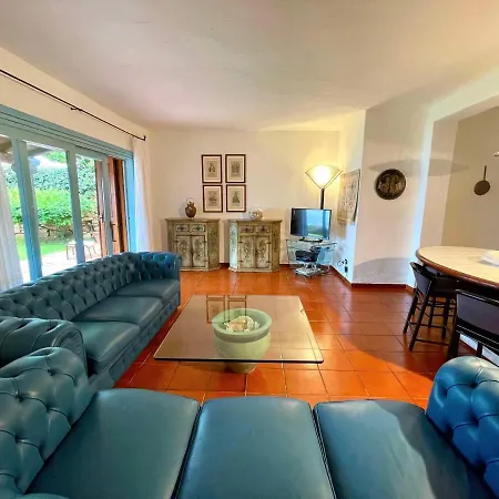 Appartamento Punta Est - Quadri Antares Giardino&piscina *